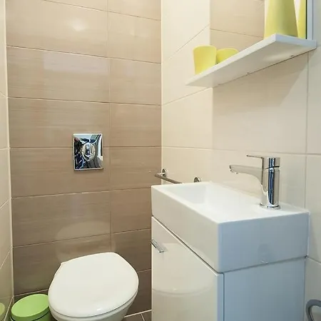 In Kastel Luksic With Balcony, Air Conditioning, W-lan, Washing Machine 5107-1