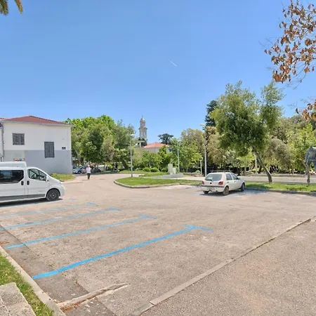 Апартаменты In Kastel Luksic With Balcony, Air Conditioning, W-lan, Washing Machine 5107-1 *