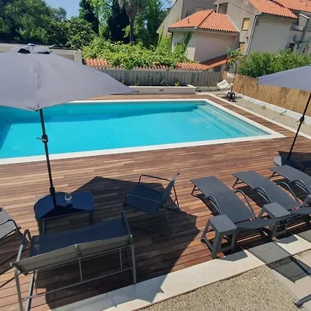 Апартаменты In Kastel Luksic With Balcony, Air Conditioning, W-lan, Washing Machine 5107-1 Каштела